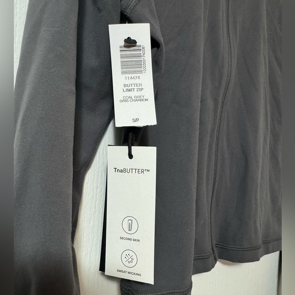 Aritzia TNA zip up legging set - Picture 2 of 8